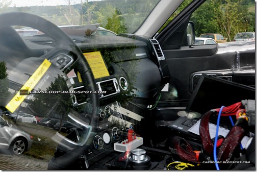 2013-Land-Rover-Range-Rover-3